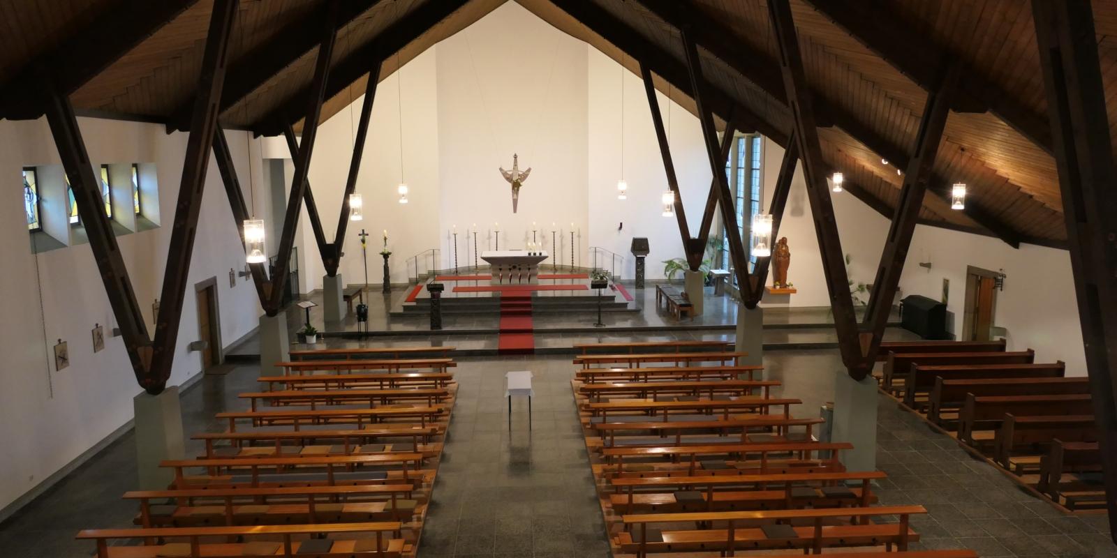 Blick in die Kirche